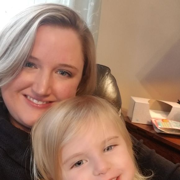 Meet your Posher, Melissa - Picture 1 of 1